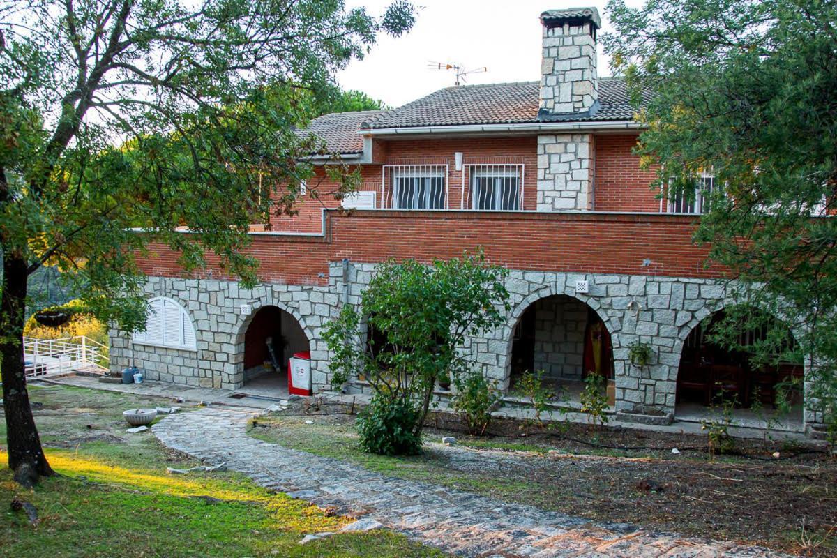 Pensjonat Casa Cadalso, Mirador De Gredos, Madrid Cadalso de los Vidrios Zewnętrze zdjęcie